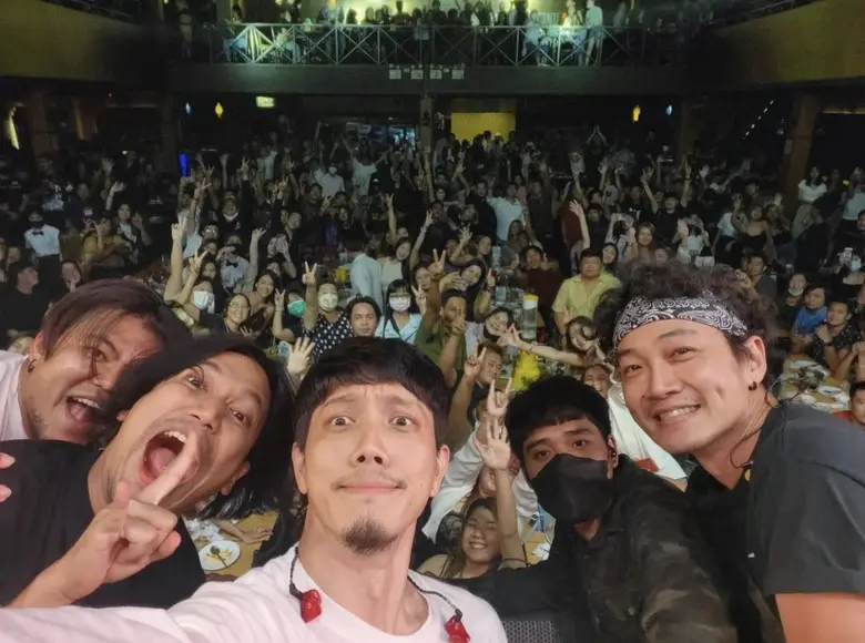 เพลงก็ปัง งานก็แน่นไม่ไหว สำหรับหนุ่มๆวงโปเตโต้ (PO...