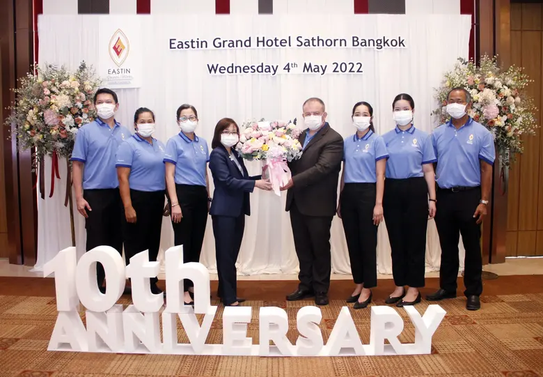 สรญา เสฐียรโกเศศ (ที่ 4 จากซ้าย) รักษาการ...