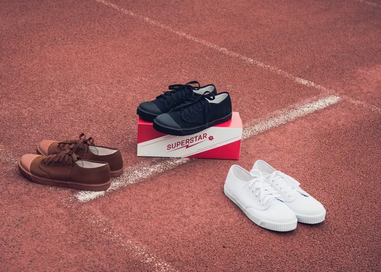 นันยาง เร่งผลิตรองเท้าผ้าใบรับเปิดเทอมชี้ พ.ค. นี้  กำลังซื้ออาจเพิ่มทะลุ 2 เท่า หลังต้องเรียนออนไลน์หนีโควิดนาน 2 ปีเต็ม