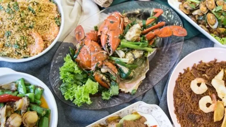 ตามรอยอาหารสิงคโปร์จากอดีตสู่ปัจจุบัน พร้อมชวนชิมร้านอาหารโลคอลสุดเด็ดที่คุณอาจยังไม่รู้