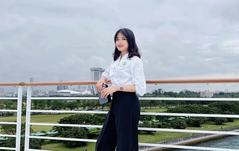 สวัสดีค่ะ "เร" นางสาว เรวดี ราศิริ ปัจจุบ...