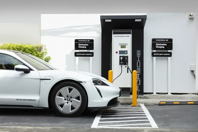 ปอร์เช่ ขึ้นนัมเบอร์วันผู้นำด้านยนตกรรมสปอร์ตหรู ชูยอดขายไตรมาสแรก แรงทั่วโลก