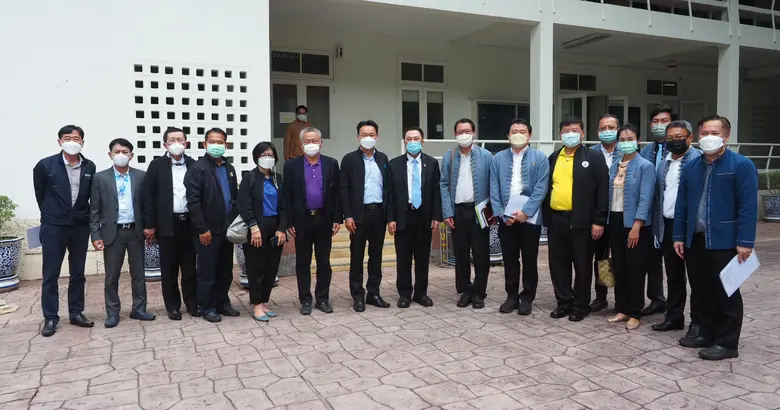 ธนาคารพัฒนาวิสาหกิจขนาดกลางและขนาดย่อมแห่...