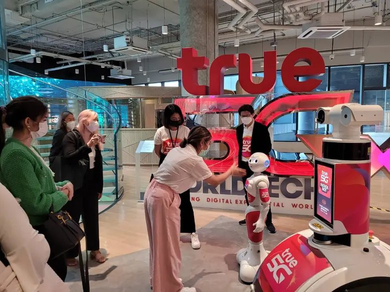 กลุ่มทรู เปิดทรู ดิจิทัล พาร์ค พร้อมนำชม "True 5G Worldtech X" ต่อยอดองค์ความรู้แก่คณาจารย์และนิสิต หลักสูตรวิทยาศาสตร์ ระดับปริญญาโทและเอก จุฬาลงกรณ์มหาวิทยาลัย