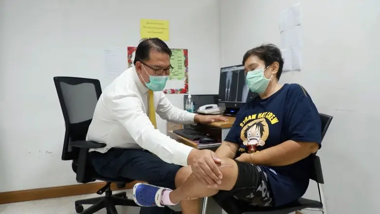 โรงพยาบาลธรรมศาสตร์เฉลิมพระเกียรติ บรรลุค...