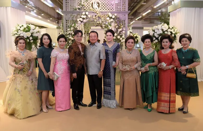 คุณสุริยน ศรีอรทัยกุล กรรมการผู้จัดการ บร...