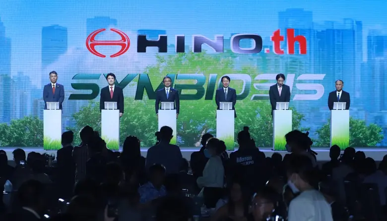 นายเคน อิวาโมโต้ กรรมการผู้จัดการใหญ่ บริ...