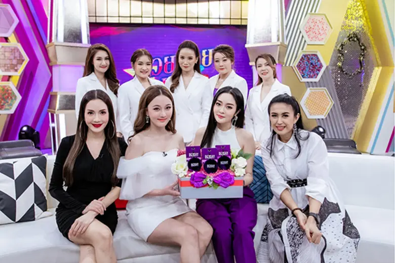 มะเหมี่ยว ชวินทร์พิดา จากแม่ค้าออนไลน์ขายเครื่องสำอางกลายเป็นเจ้าของแบรนด์แป้งสุดปัง Deesay กับยอดขายทะลุล้านตลับภายใน 1 ปี !!