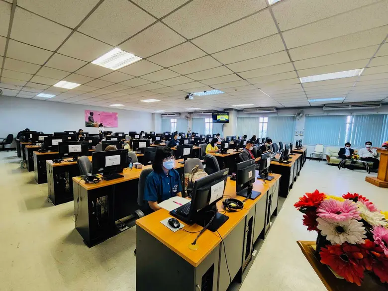 สำนักวิทยบริการฯ มรภ.รำไพฯ จัดกิจกรรม "Re-Up Skill พัฒนาบุคลากรสายวิชาการด้านเทคโนโลยีสารสนเทศ"