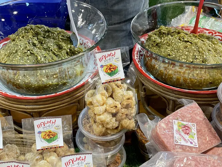 เริ่มแล้ว ! งาน "ของกินริมน้ำ" ยกขบวนของกินจากริมปิงถึงตาปีมาไว้ที่ "เอ็ม บี เค เซ็นเตอร์"