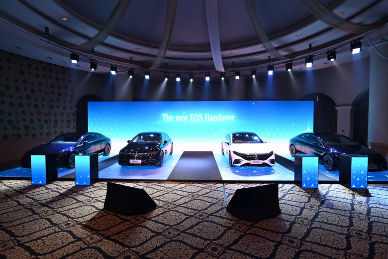 เมอร์เซเดส-เบนซ์ ส่งมอบ "The new EQS" ให้ผู้จำหน่ายอย่างเป็นทางการ 4 แห่ง ตอบรับกระแสความสนใจในยานยนต์ไฟฟ้าระดับลักชัวรีรุ่นใหม่ พร้อมย้ำความมุ่งมั่นสู่อนาคต
