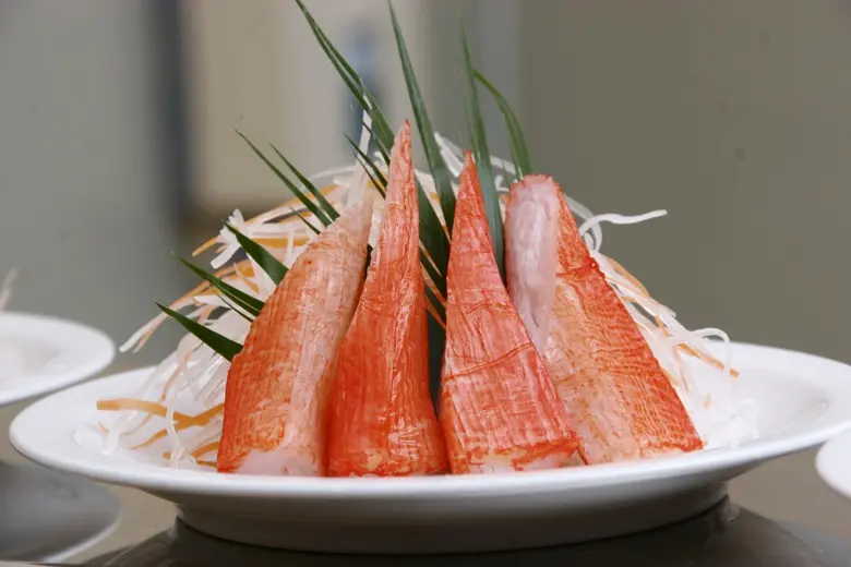 อิ่มคุ้มแบบไม่จำกัดเวลากับบุฟเฟ่ต์นานาชาติมื้อค่ำทุกคืนวันศุกร์ ณ ห้องอาหาร ดิ ออร์ชาร์ด โรงแรมแคนทารี โคราช