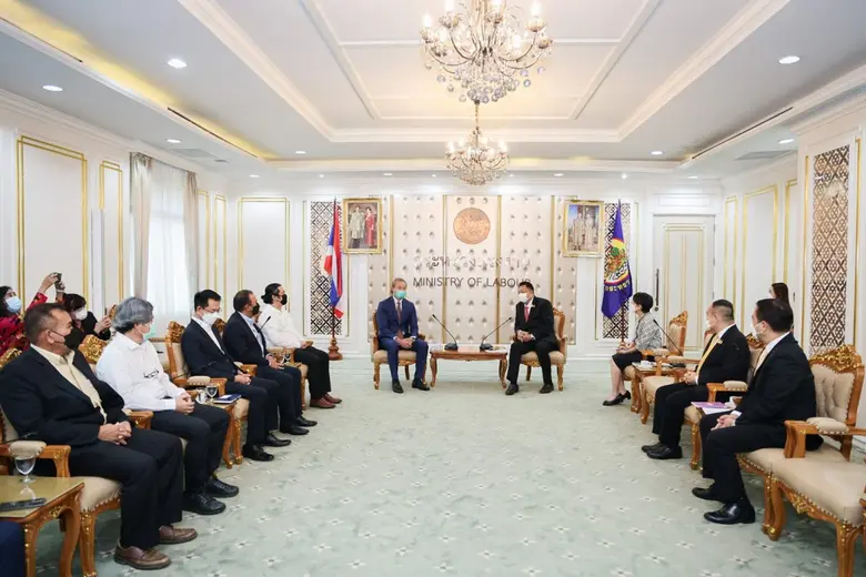 เตรียมตัวให้พร้อม!! ก.แรงงาน จับมือ เอกชนรายใหญ่ ส่งช่างเชื่อมฝีมือไปทำงานซาอุ ล็อตแรก มิ.ย.นี้