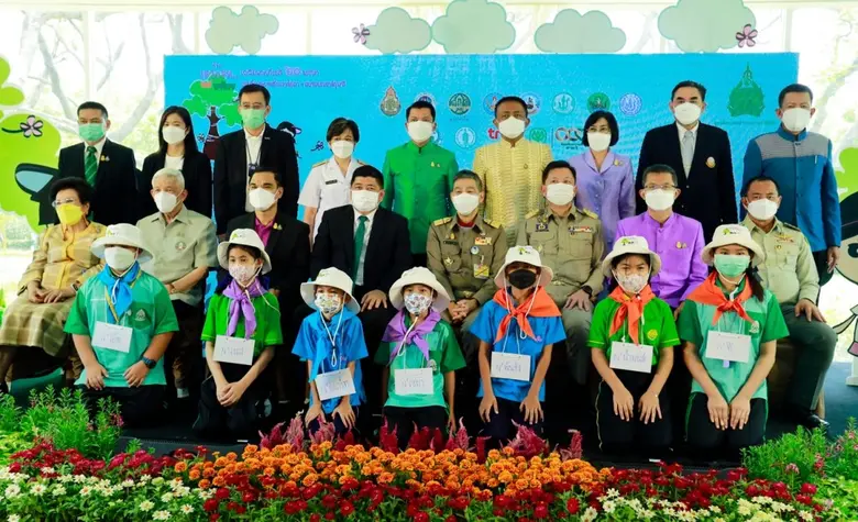 ดร.จรัลธาดา กรรณสูต องคมนตรี และประธานกรร...