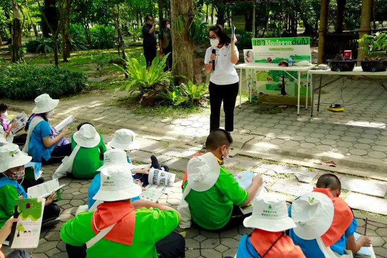 เครือเจริญโภคภัณฑ์ และกลุ่มทรู ร่วมสนับสนุนโครงการ "ค่ายเยาวชน...รักษ์พงไพร เฉลิมพระเกียรติ 60 พรรษา สมเด็จพระเทพรัตนราชสุดาฯ สยามบรมราชกุมารี" ต่อเนื่องปีที่ 8