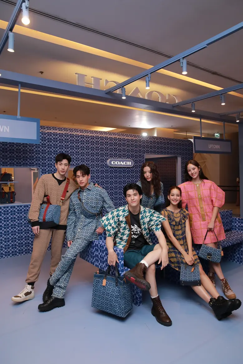Coach เฉลิมฉลองการเปิดตัวดิจิตอลสโตร์แห่งที่สองของเอเชีย ณ สยามพารากอน! พร้อมเผยโฉมป๊อปอัพใหม่ล่าสุดในธีม 'Signature Denim'
