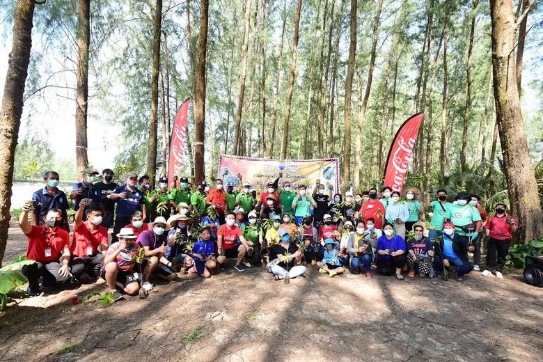 คุณสยาม สุวรรณรัตน์ ผู้อำนวยการพัฒนาเพื่อ...