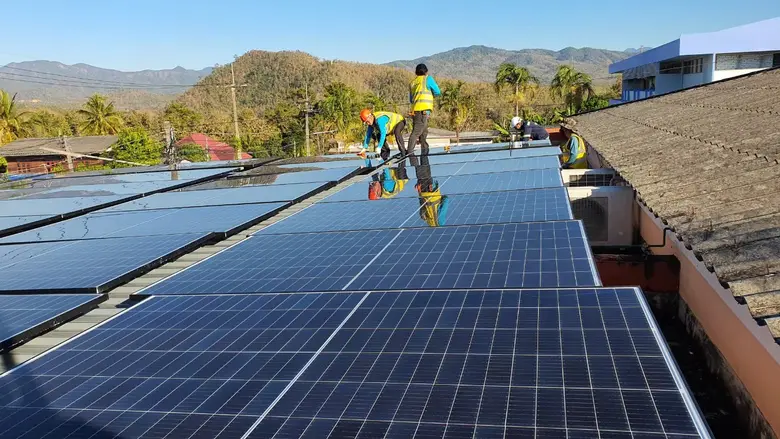 3เอ็ม บริจาคเงินติดตั้งแผงโซลาร์เซลล์ให้โรงพยาบาลขุนยวม สนับสนุนการใช้พลังงานหมุนเวียน