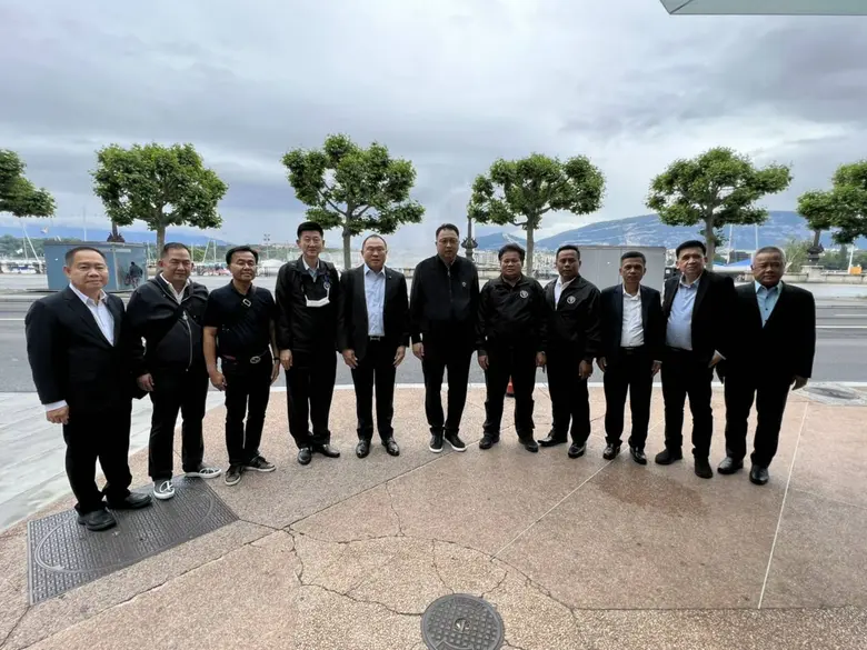 นายสุชาติ ชมกลิ่น รัฐมนตรีว่าการกระทรวงแร...