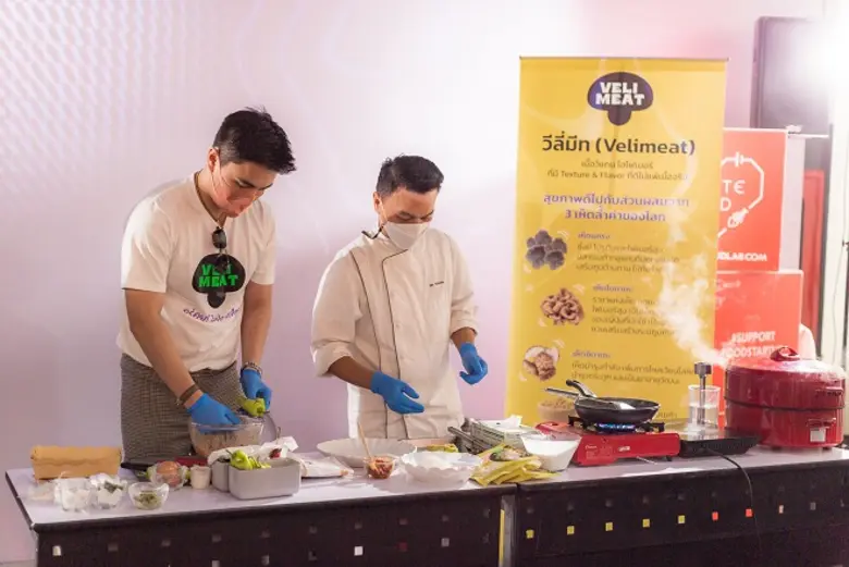 "ธันวา" นักแสดงชื่อดัง "คุณหมอแบงค์ Food Doctor" และ "เชฟเอียน" ร่วมเปิดตัว "วีลี่มีท"