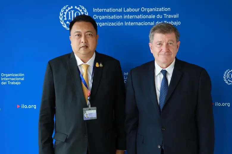 นายสุชาติ ชมกลิ่น รัฐมนตรีว่าการกระทรวงแร...