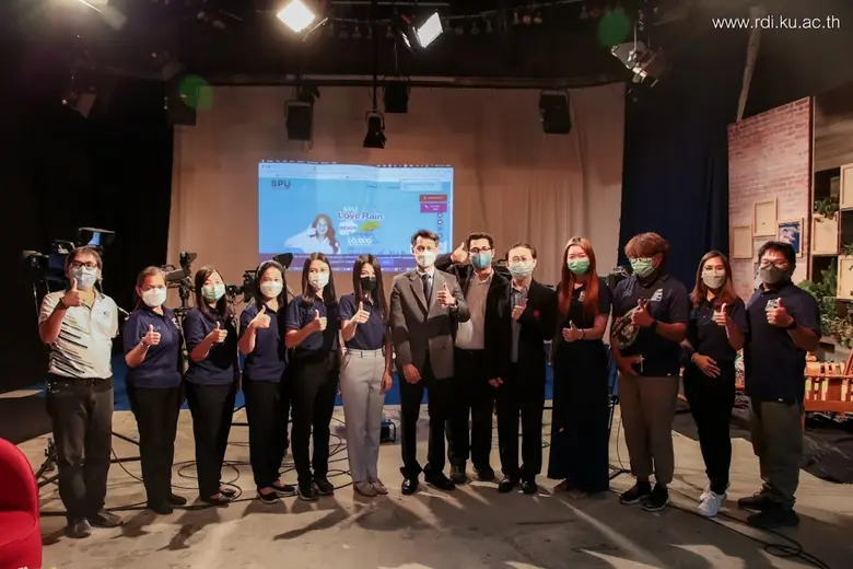 ผศ.ดร.รัฐสภา แก่นแก้ว ผู้ช่วยผู้อำนวยการศ...