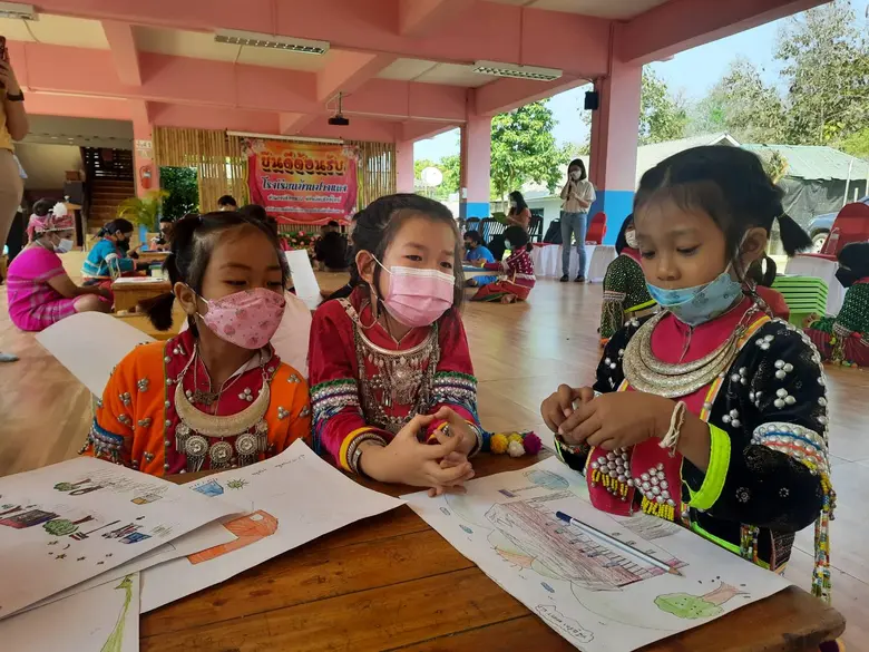 รร.บ้านปางแดง จ.เชียงใหม่ ชี้การอยู่บนพื้นที่สูง แล...