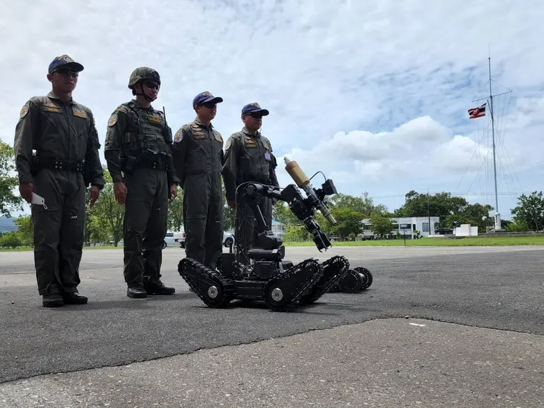 สุดเฉียบ! DTI จับมือ MUT เปิดตัวหุ่นยนต์เก็บกู้วัตถุระเบิดขนาดเล็ก "D-EMPIR version 4"