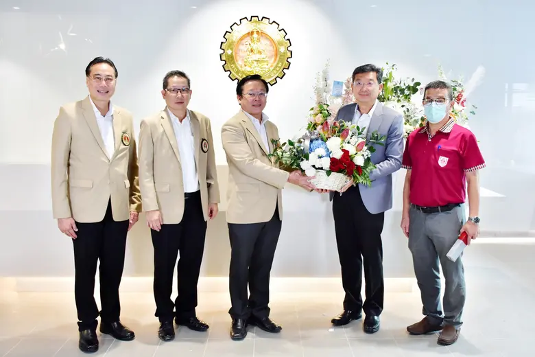 นายไพรัช เล้าประเสริฐ ประธานกรรมการบริหาร...