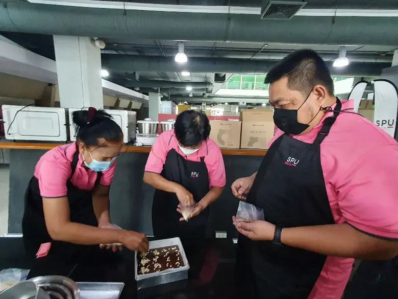 ม.ศรีปทุม ชวน ครู รร.บางบัวฯ Work Shop 2 "เมนูเบเกอรี่อบ" สร้างรายได้เสริมอาชีพตามหลักเศรษฐกิจพอเพียง