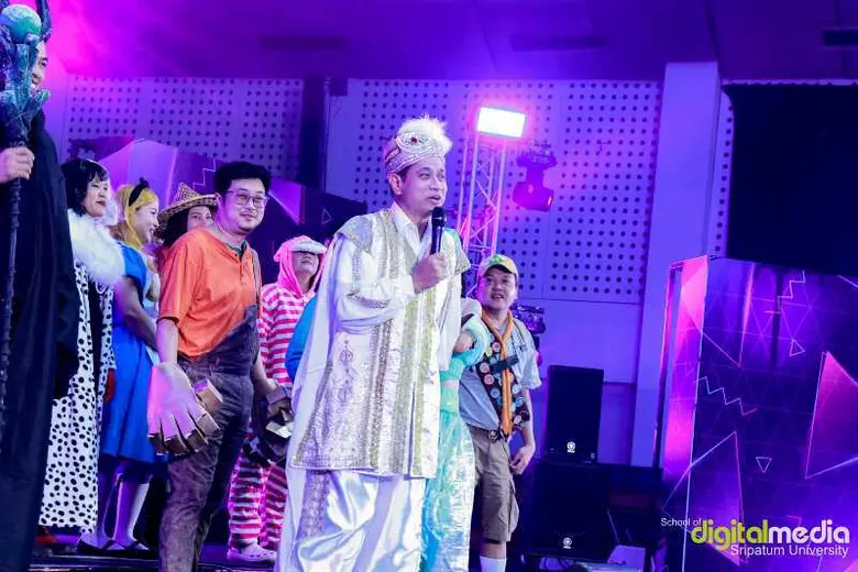 ธรรมดาโลกไม่จำ! คณาจารย์ คณะดิจิทัลมีเดีย SPU แปลงร่าง ต้อนรับ FRESHY'65 สร้างสรรค์ เฟี้ยวสุดๆ