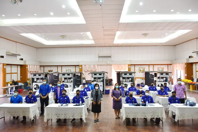 นางอารี เตชะวันโต ผู้อำนวยการสถาบันพัฒนาฝ...