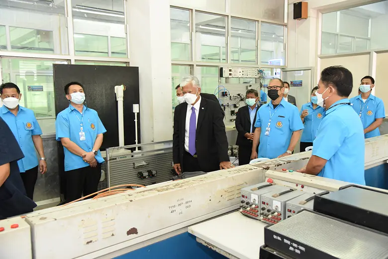 "ไดกิ้น" โชว์ศักยภาพ "ศูนย์การเรียนรู้ระบบเครื่องปรับอากาศ" วิทยาลัยเทคนิคเลิงนกทา สนับสนุนเครื่องปรับอากาศ พร้อมพัฒนาบุคลากรคุณภาพ