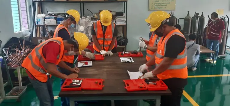 นายสมศักดิ์ เพ็งธรรม ผู้อำนวยการสำนักงานพ...