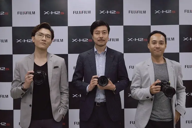 ฟูจิฟิล์ม เดินหน้าบุกตลาดกล้อง Professional ในไทย เปิดตัวกล้องมิลเรอร์เลสรุ่นล่าสุด "FUJIFILM X-H2S"