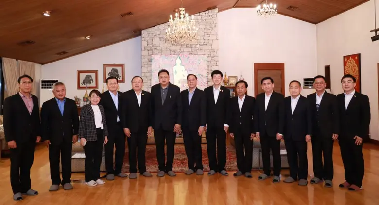 นายสุชาติ ชมกลิ่น รัฐมนตรีว่าการกระทรวงแร...