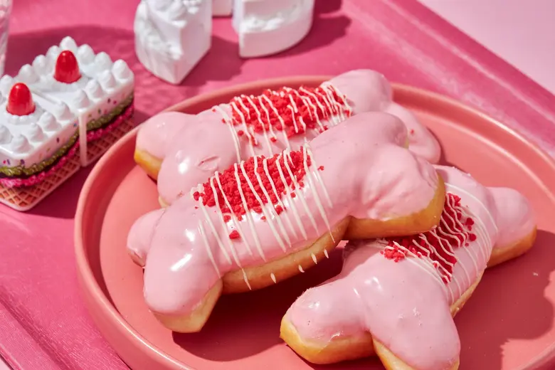 ยุคเก่าหลบไป ยุคใหม่ต้องแบบนี้!! มิสเตอร์โดนัท เปิดตัว โดนัททรงใหม่ "โก๋ โตเกลียว" โก๋สายเปย์ เทไส้จัดเต็ม โดนัทไม่มีรู แต่ต้องร้องอู้หูวววถ้าได้ลอง