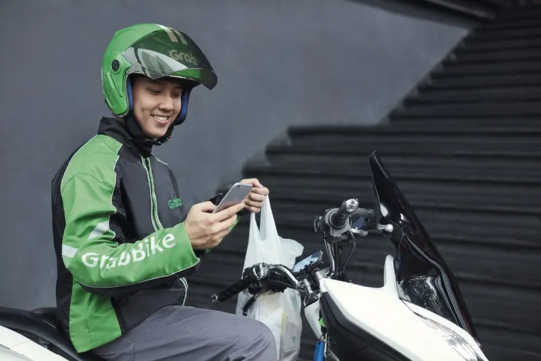 จากกรณีที่กลุ่มคนขับรถจักรยานยนต์ส่วนบุคคลที่ให้บริ...