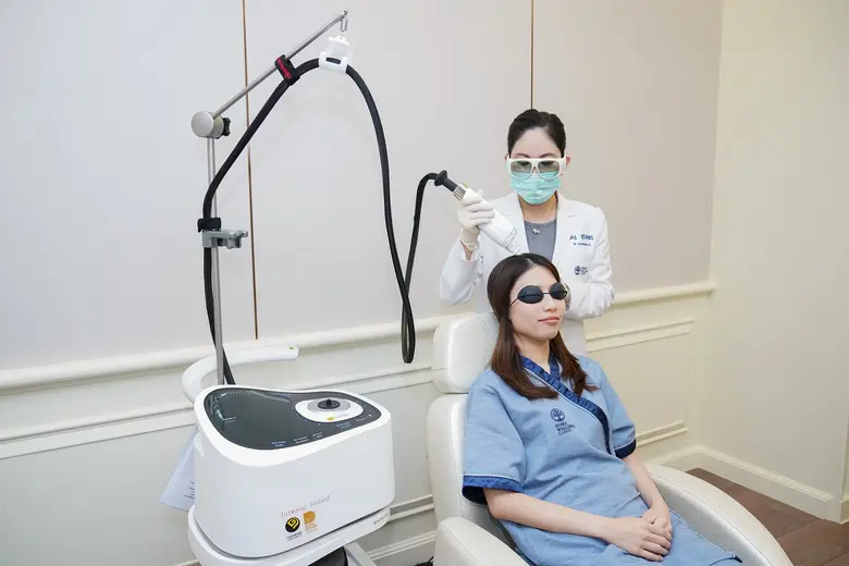 เทคโนโลยีใหม่ จบปัญหาผมร่วงบาง โดยไม่ต้องผ่าตัด