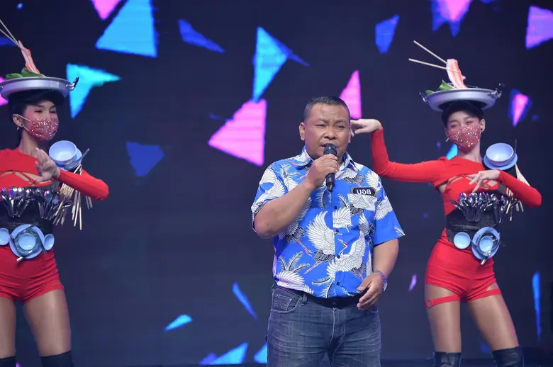 "โก้ วศิน" ร่ายเสน่ห์ ควงกีตาร์ร็อกละมุนกระชากใจ ใน "ร้องต้องรอด" หมูกระทะ ออกอากาศทุกจันทร์ - พุธ เวลา 22.30 น. เริ่มวันอังคารที่ 5 ก.ค.นี้!!