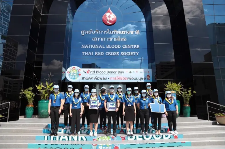 คณะผู้บริหารและพนักงาน บรรษัทประกันสินเชื...