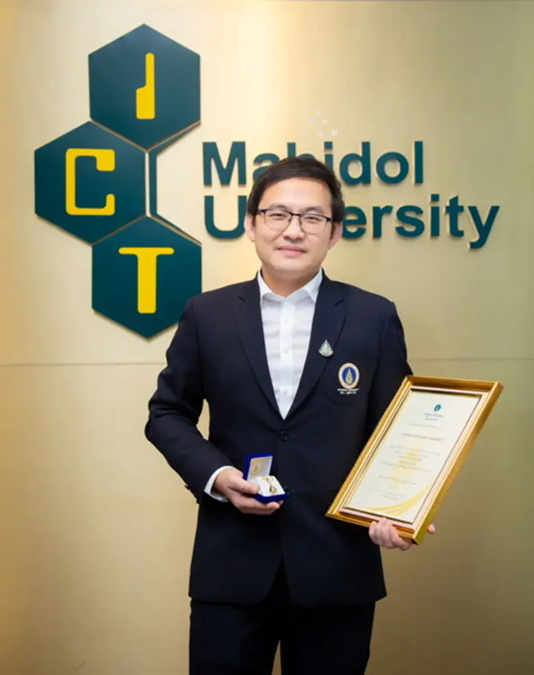 อาหารไทยที่เป็นอาหารคาวส่วนใหญ่มักมีรสชาต...