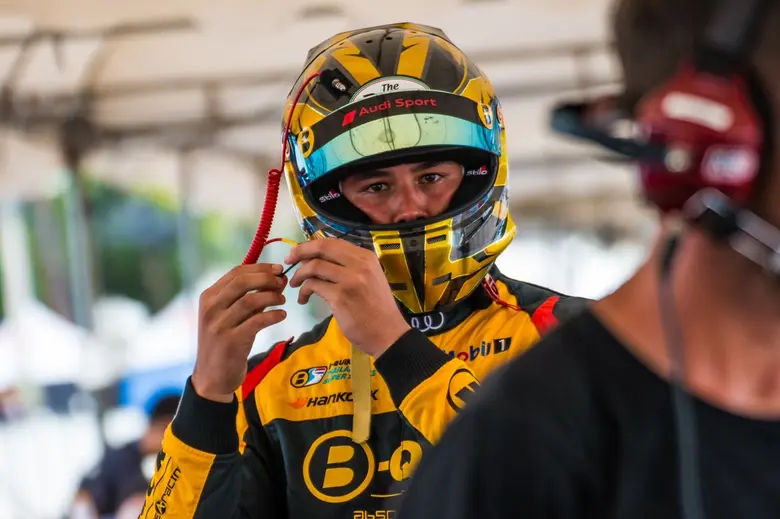 แซนดี้ ขึ้นโพเดียมอันดับที่ 2 ในเรซแรก แบบสะกดทุกหั...