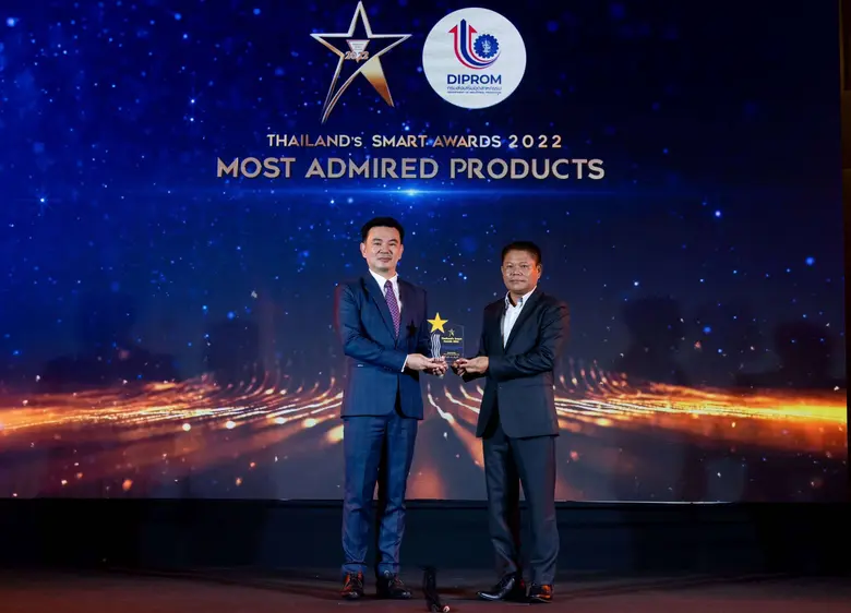 รถยนต์นั่งมาสด้า2 คว้ารางวัล "Most Admire...
