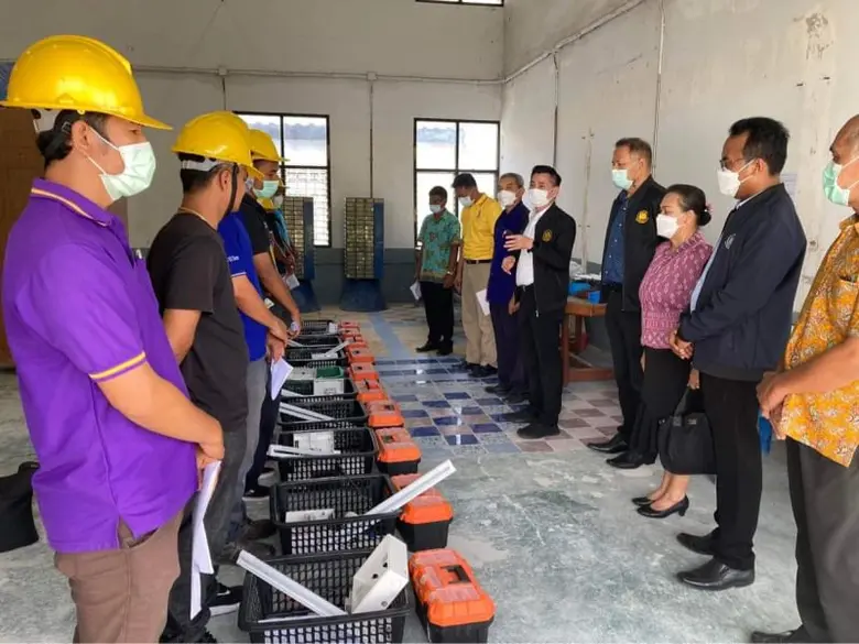 ผู้ตรวจราชการกรมพัฒนาฝีมือแรงงาน (นายสมชา...