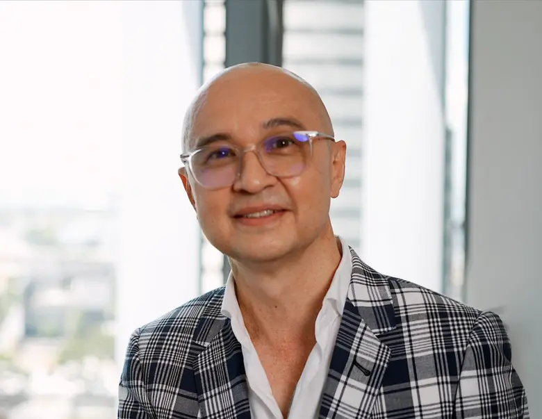 สตีเฟ่น ผู้เชี่ยวชาญในอุตสาหกรรมไอทีกับบท...