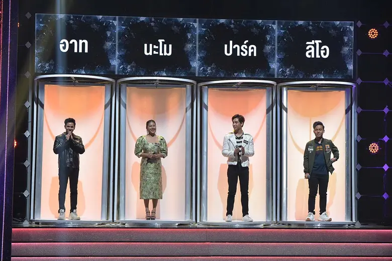 ลูกทุ่งไอดอล แชมป์โค่นแชมป์ โปรแกรมพิเศษเวลาพิเศษ ทุกวันอาทิตย์ เวลา 12.30 น. เริ่มวันอาทิตย์ที่ 10 ก.ค.นี้ "รุ่ง สุริยา" เตือน! อยากเป็นดาวรุ่งต้องพัฒนาให้ดีกว่านี้!