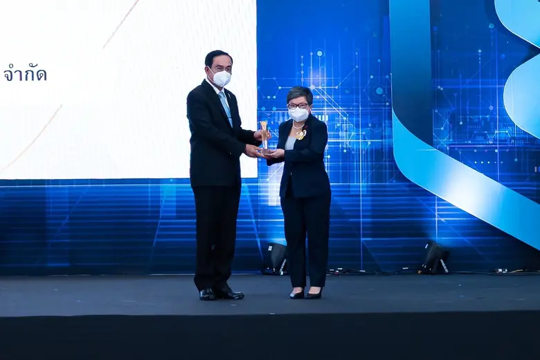 นางวิยะดา ศรีนาคนันทน์ ประธานบริหาร บริษั...