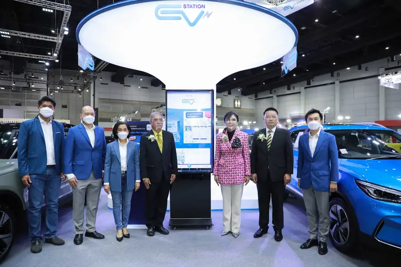 นางสาวมนัญญา ไทยเศรษฐ์ รัฐมนตรีช่วยว่าการ...