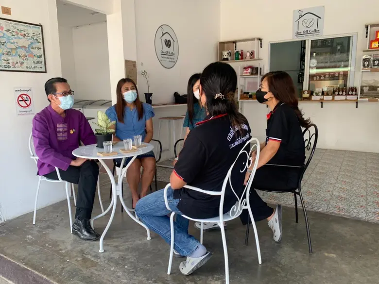 ผู้อำนวยการสำนักงานพัฒนาฝีมือแรงงาน มอบเงินช่วยเหลือหรืออุดหนุนจากกองทุนพัฒนาฝีมือแรงงาน สาขาอาชีพภาคบริการ สาขาพนักงานชงกาแฟ ระดับ 1